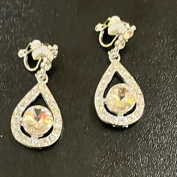 Four pairs Faux Diamond Earrings Clip On Prom Homecoming Coquette Girl Demure - Picture 11 of 15